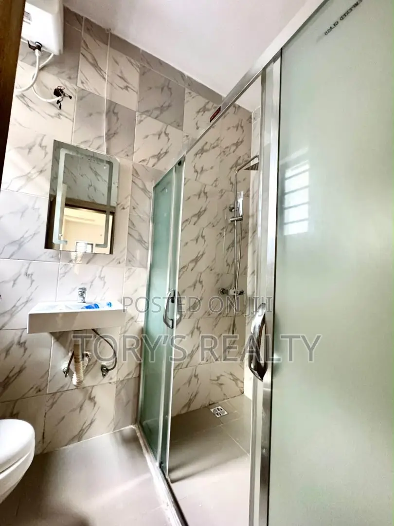 3bdrm Duplex in Lekki Phase 2 for rent
