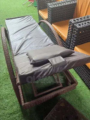 Outdoor Chair & Table