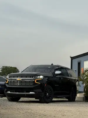 Chevrolet Suburban 2021 Black