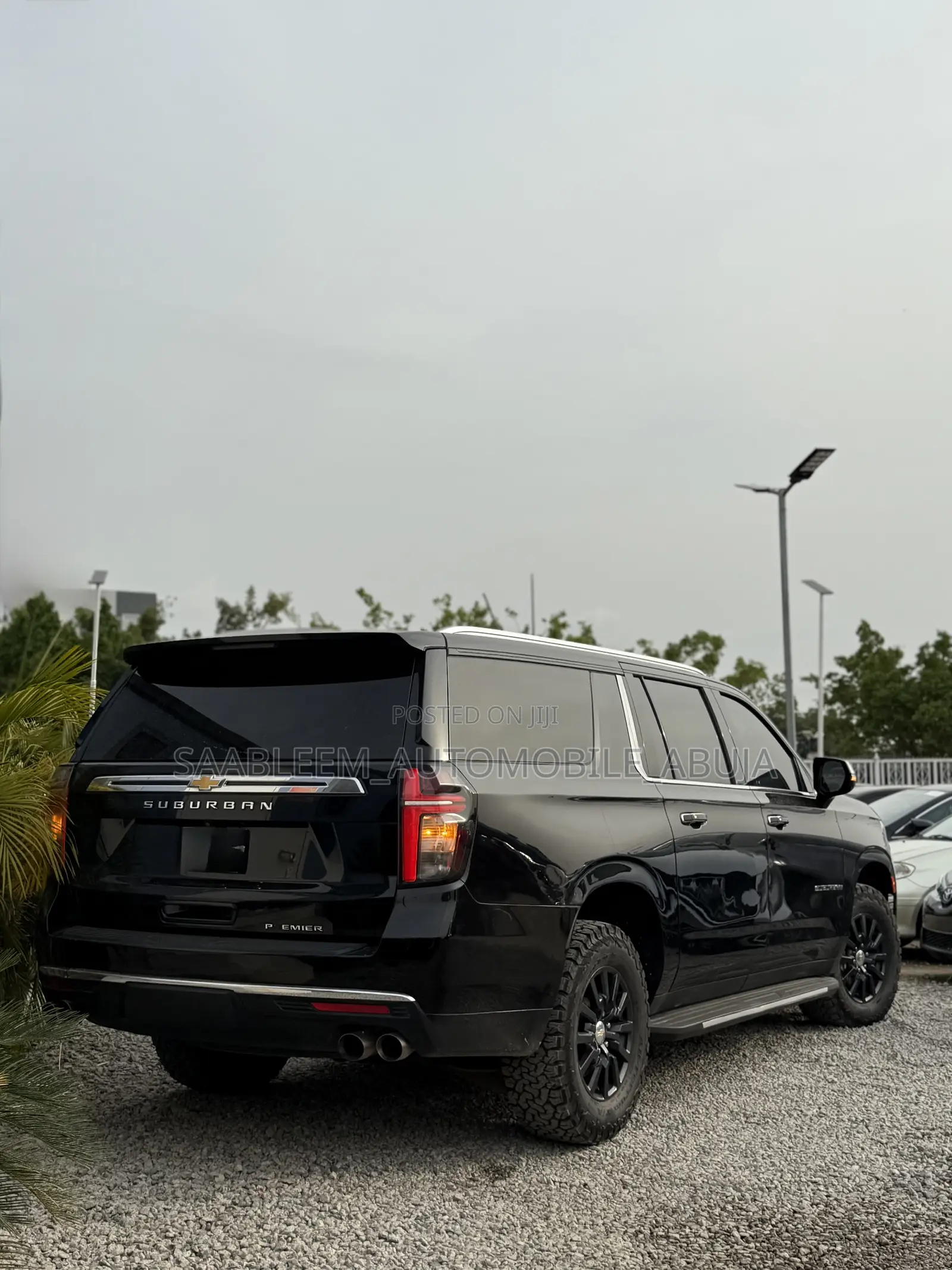 Chevrolet Suburban 2021 Black