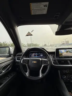 Chevrolet Suburban 2021 Black