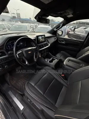 Chevrolet Suburban 2021 Black