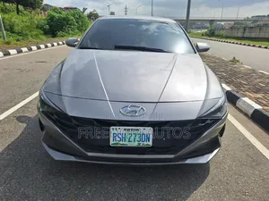Hyundai Avante 2022 Silver
