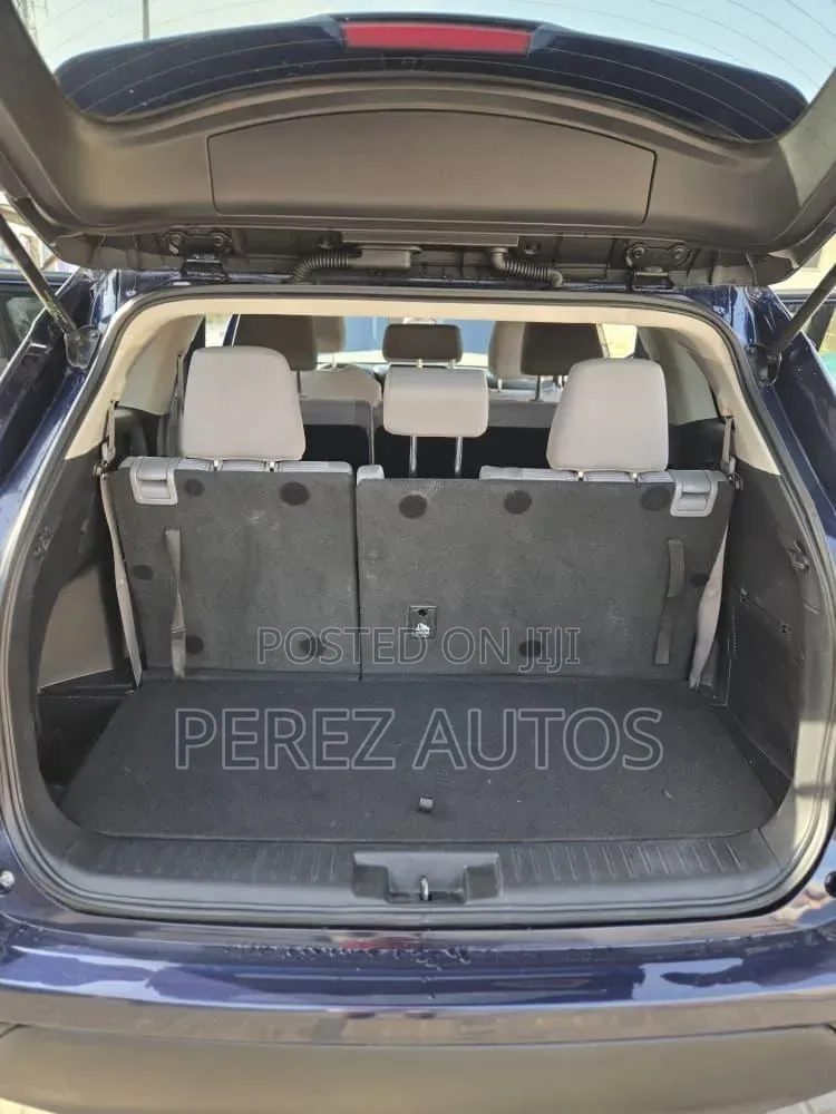 Toyota Sienna 2011 Blue