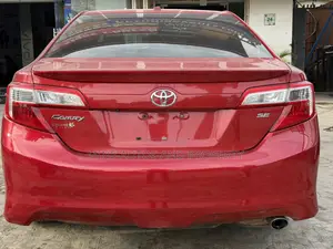 Toyota Camry SE 4dr Sedan (2.5L 4cyl 6A) 2013 Red