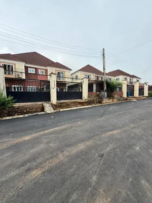 4bdrm Duplex in Ikolaba Estate, Bodija for sale