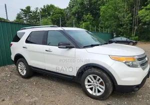 Ford Explorer 4dr SUV AWD (3.5L 6cyl 6A) 2014 White