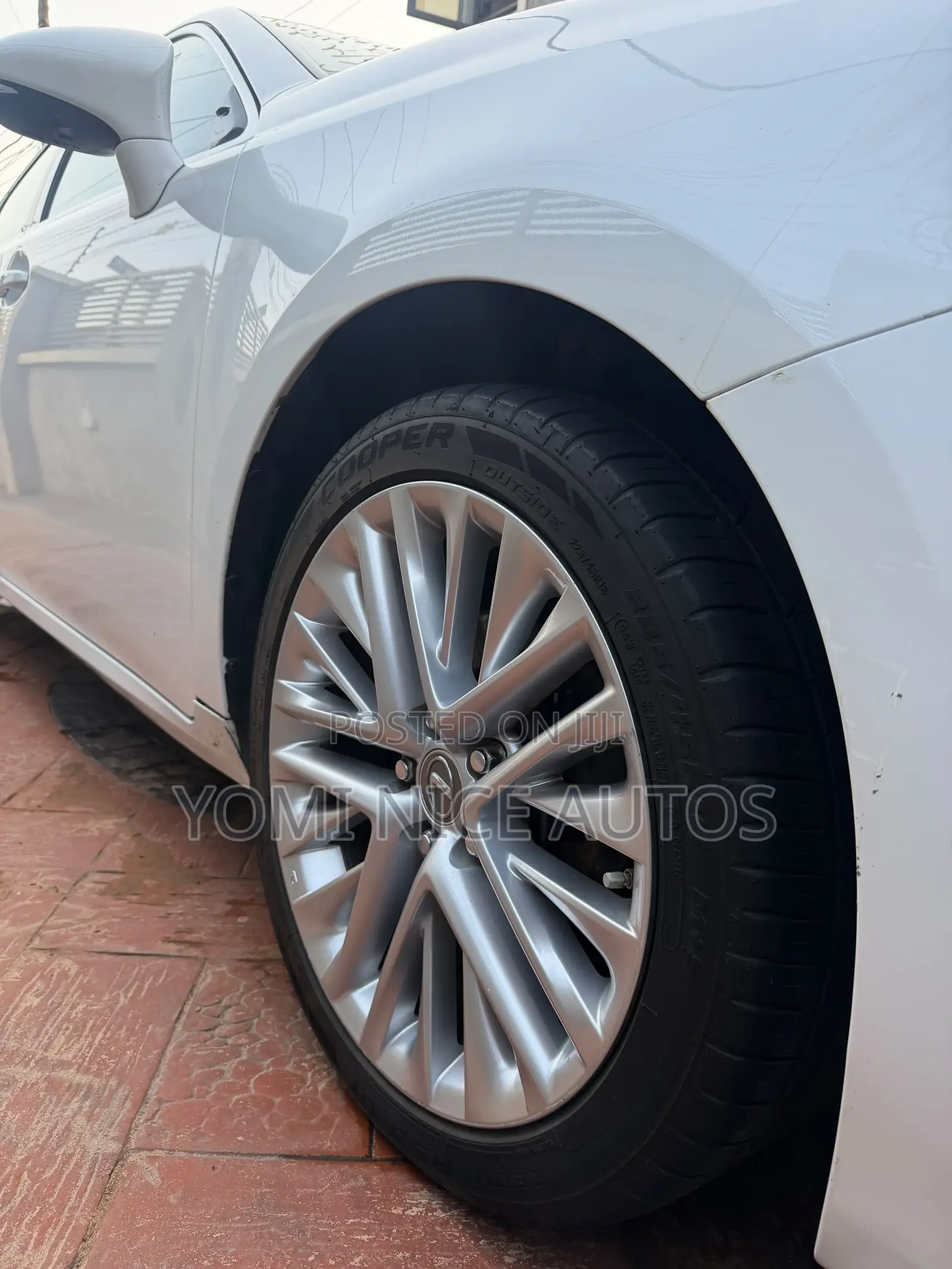 Lexus ES 2015 White