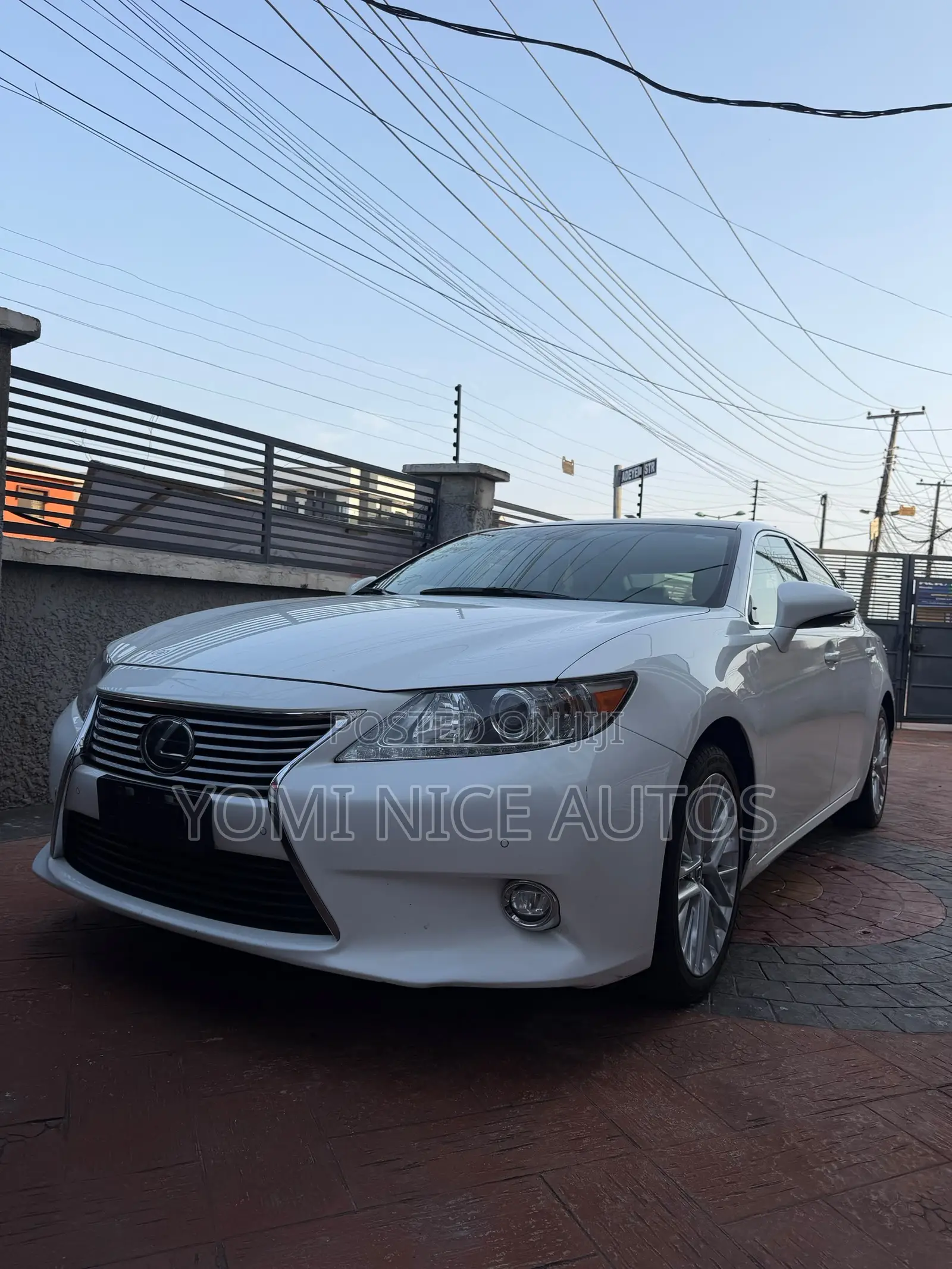 Lexus ES 2015 White