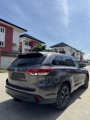 Toyota Highlander 2016 Gray