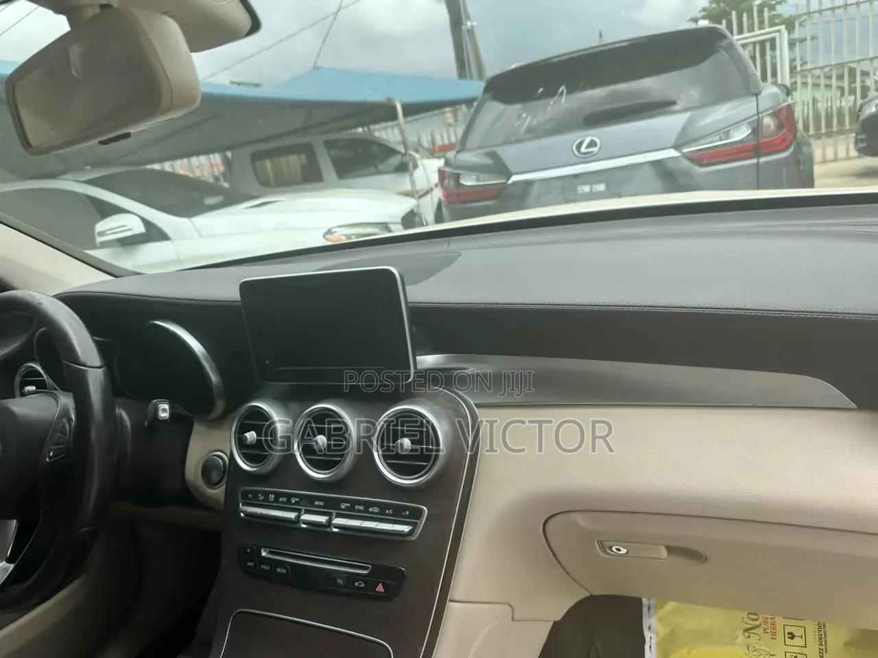 Mercedes-Benz GLC-Class 2019 White