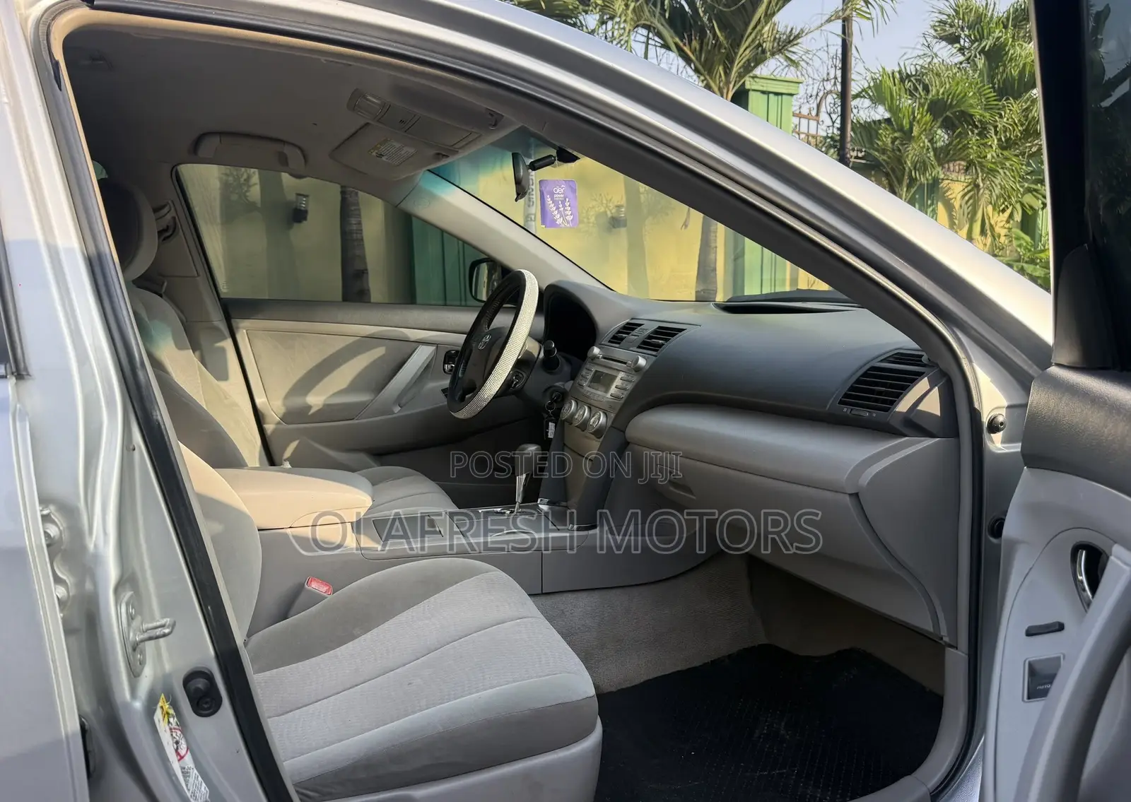 Toyota Camry 2011 Silver