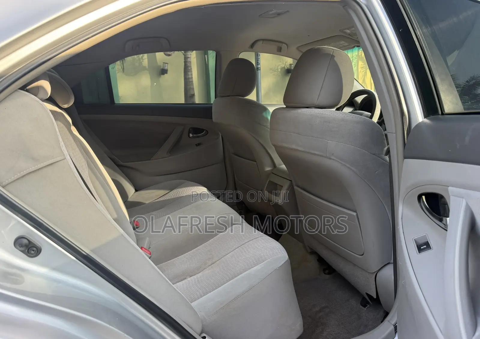 Toyota Camry 2011 Silver