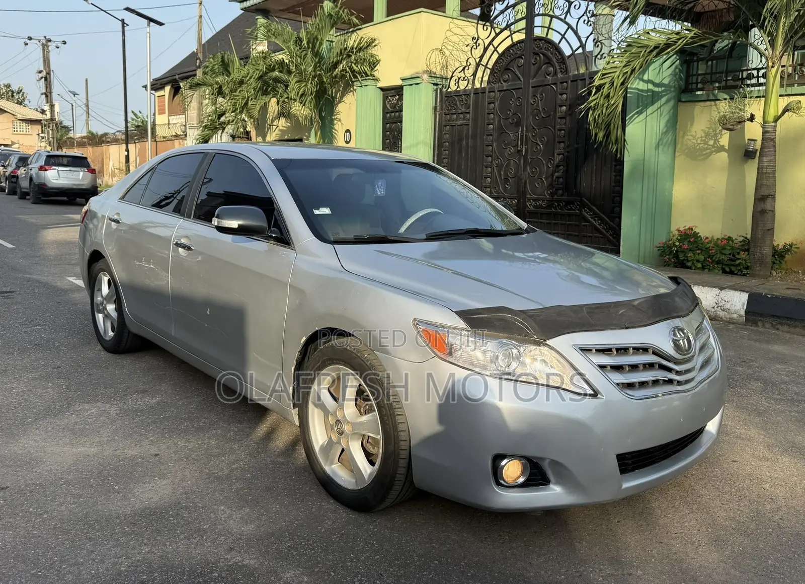 Toyota Camry 2011 Silver