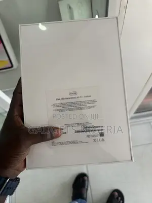 New Apple iPad 10.2 (2021) 64 GB Gray