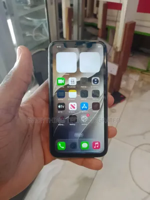 Apple iPhone 11 64 GB Gray
