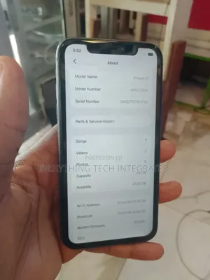 Apple iPhone 11 64 GB Gray