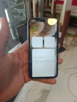 Apple iPhone 11 64 GB Gray