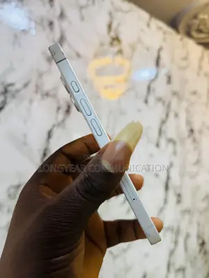 Apple iPhone 16 128 GB White