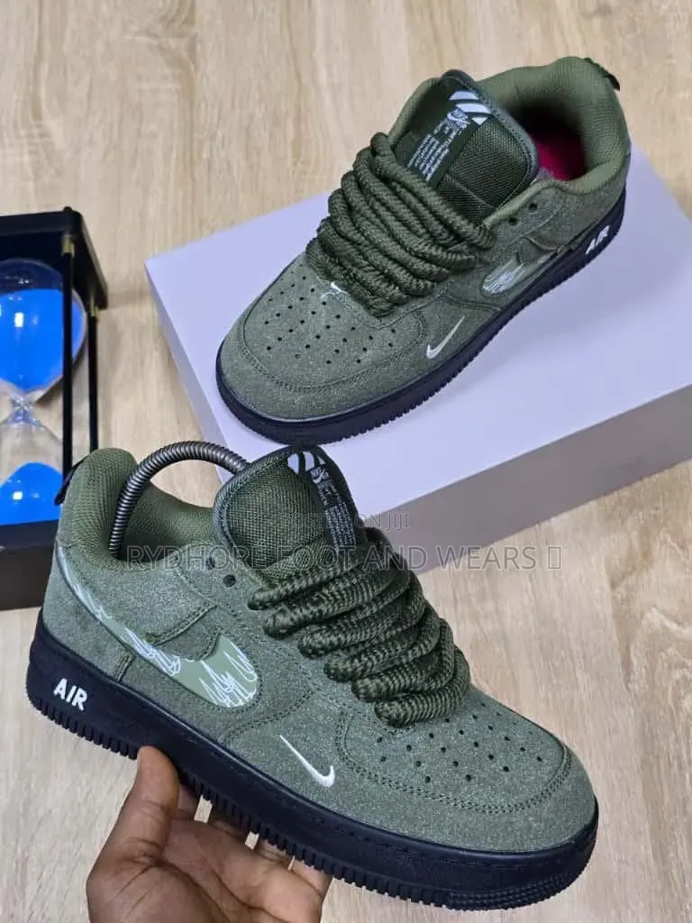 Nike Sneakers