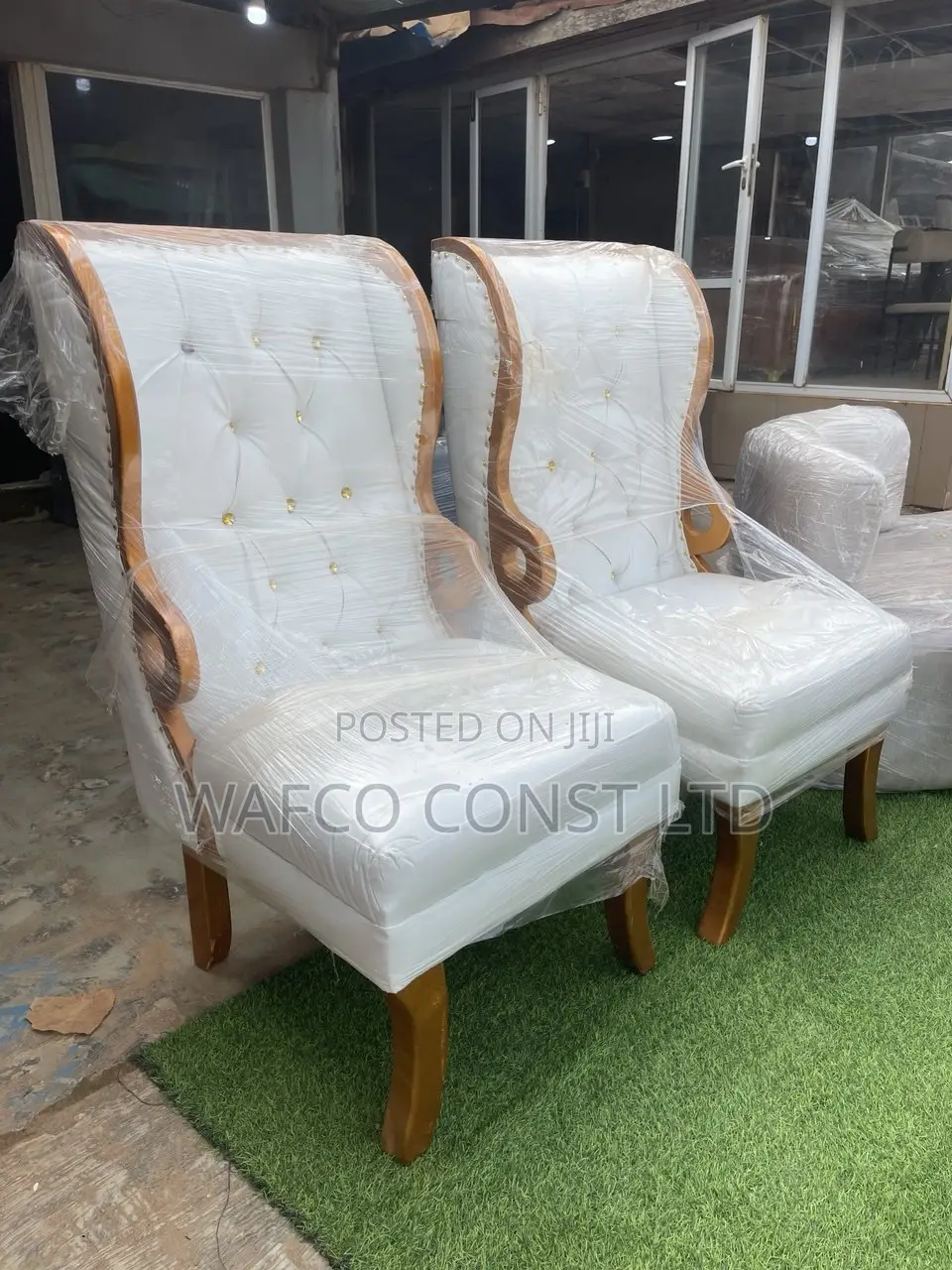 Royal Throne Chairs