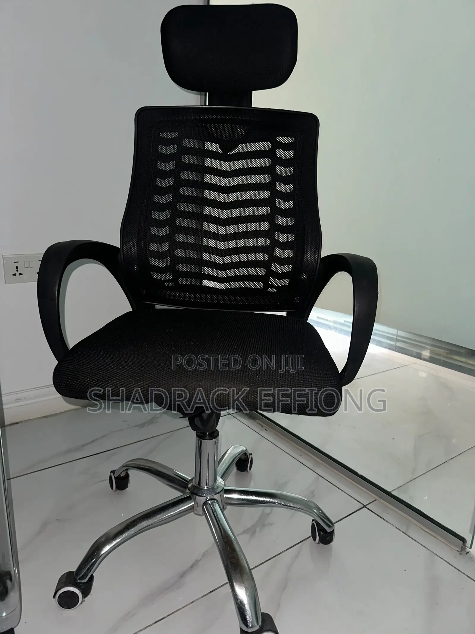 Ergonomic Mesh Office Chair With Headrest