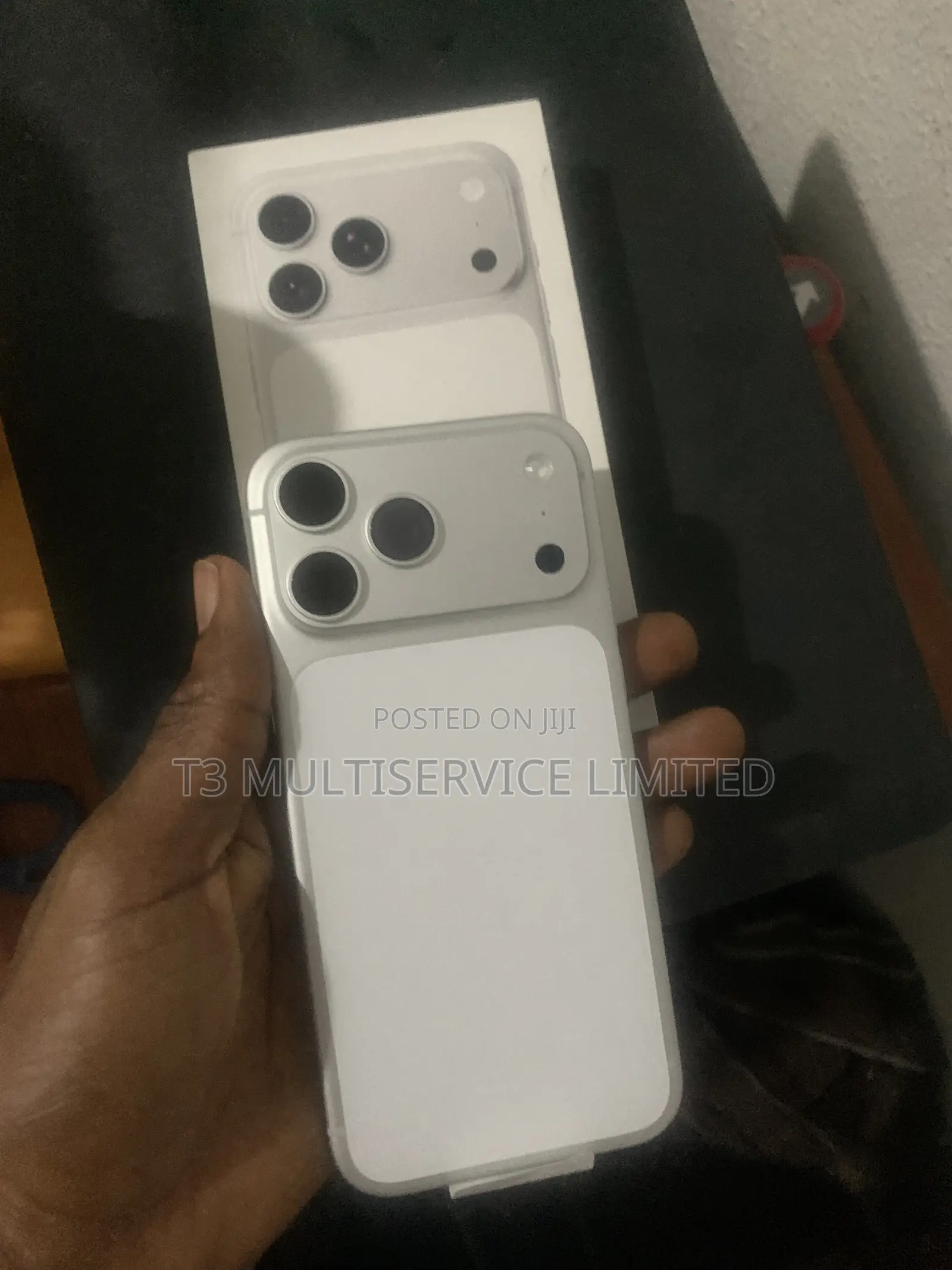 New Apple iPhone 17 Pro Max 256 GB Silver