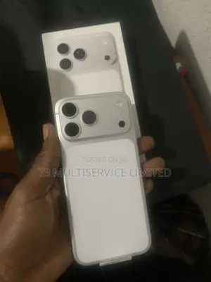 New Apple iPhone 17 Pro Max 256 GB Silver