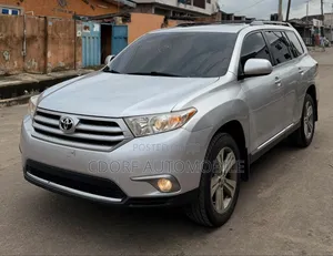 Toyota Highlander 2012 Silver