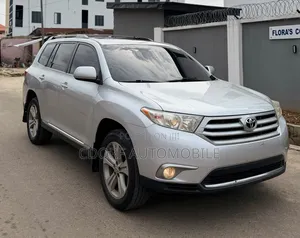 Toyota Highlander 2012 Silver