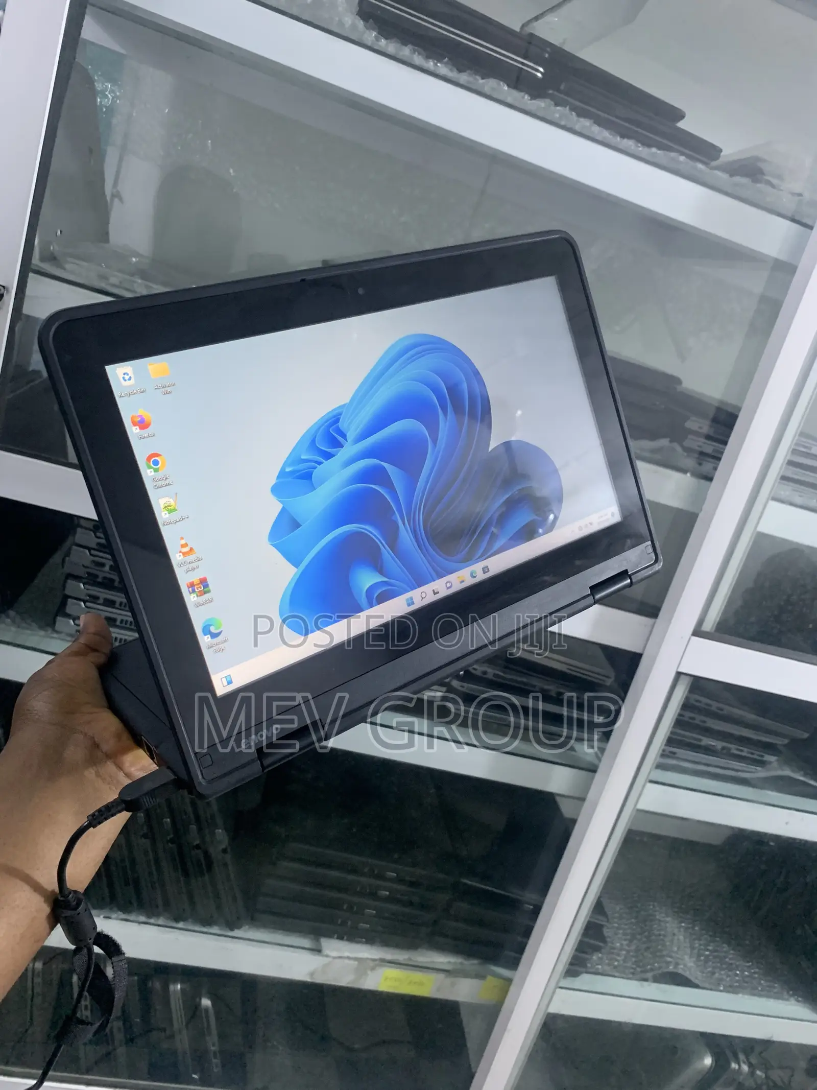 Laptop Lenovo 100e 8GB Intel Pentium SSD 128GB