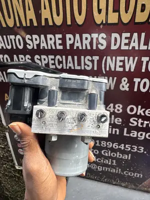 Toyota Corolla 2018–2022 Electronic ABS Unit