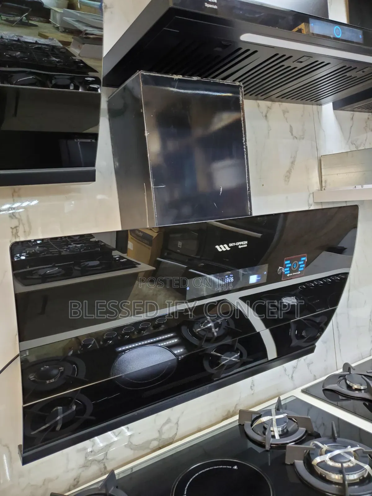90cm Automatic Kitchen Extractor, Plasma Design