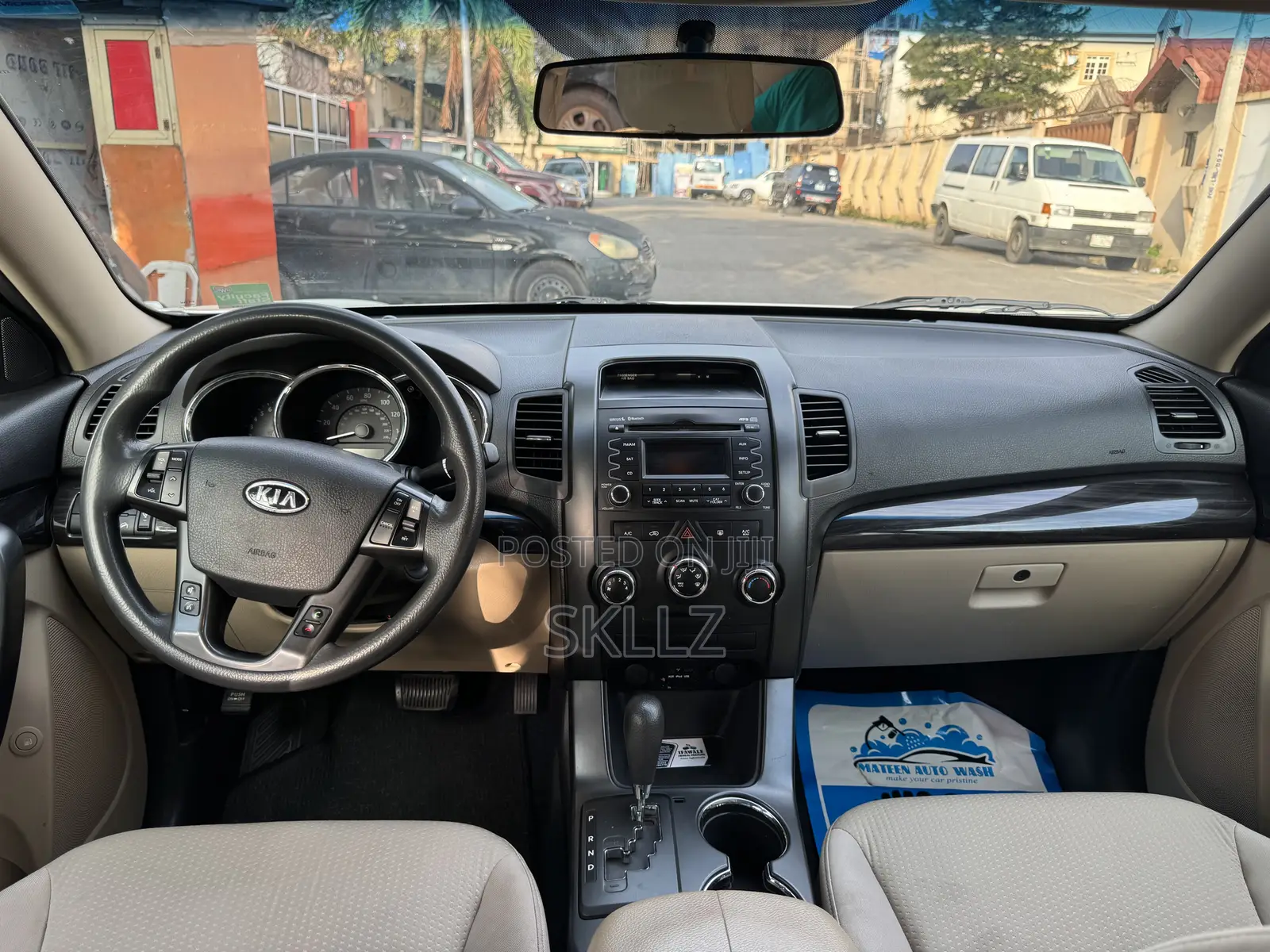 Kia Sorento 2010 White
