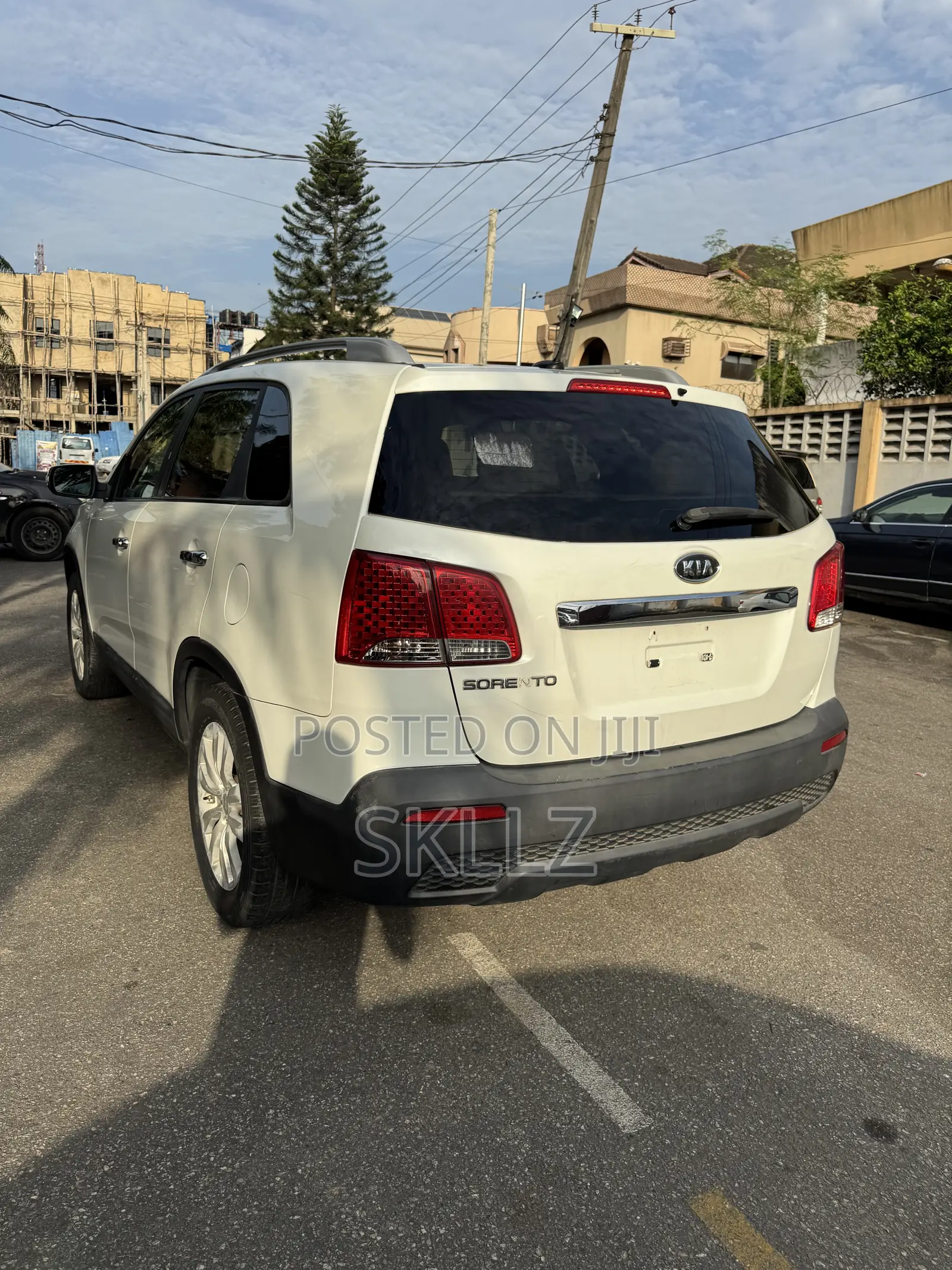 Kia Sorento 2010 White