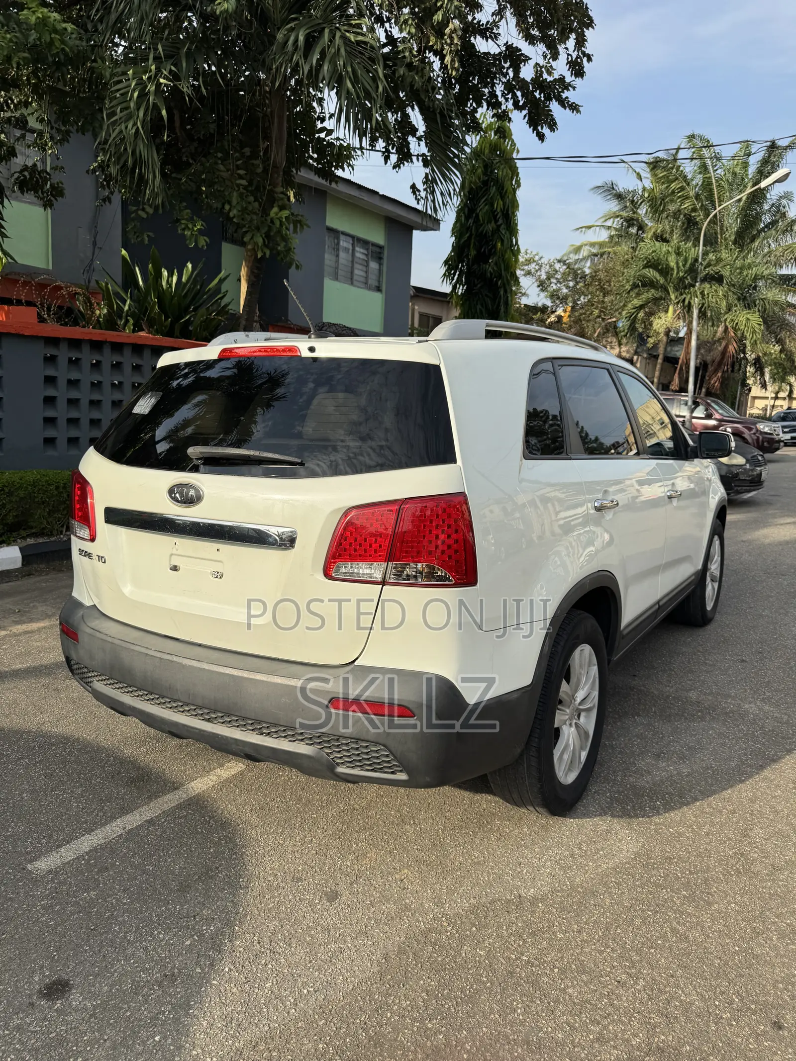 Kia Sorento 2010 White