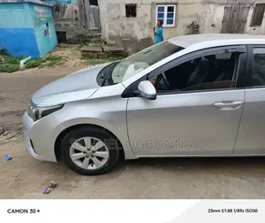 Toyota Corolla Altis 2016 Silver