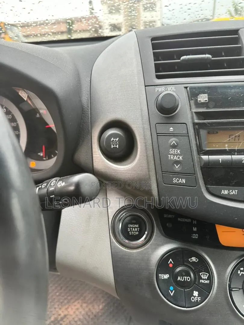 Toyota RAV4 2009 Silver