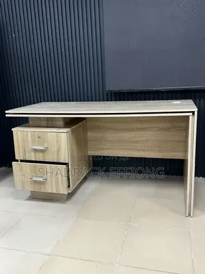 Modern Wooden Office Desk With 3 Lockable Drawers