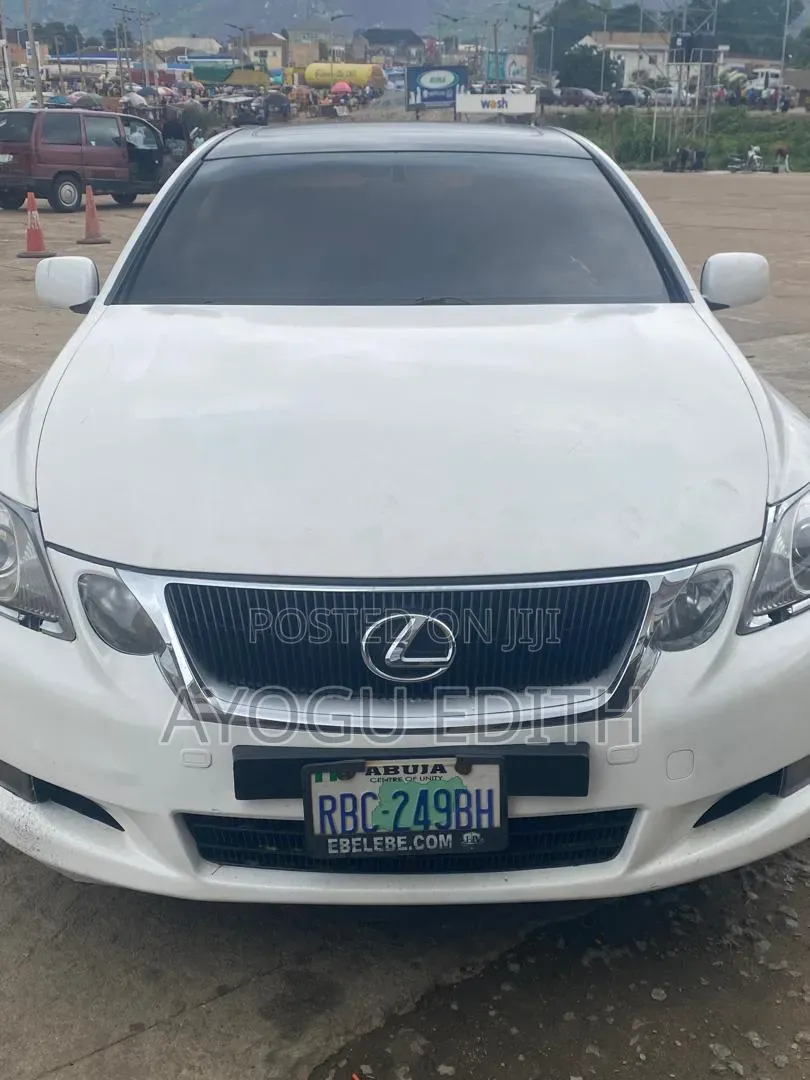 Lexus GX 2019 White