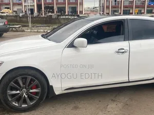 Lexus GX 2019 White