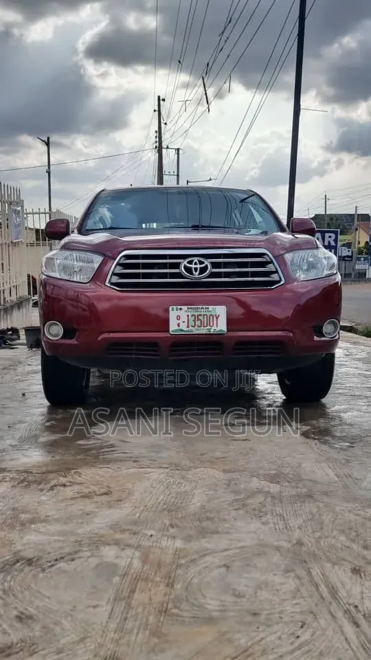 Toyota Highlander 2011 Burgundy