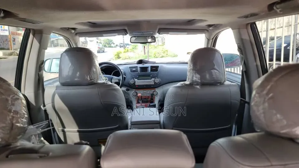 Toyota Highlander 2011 Burgundy
