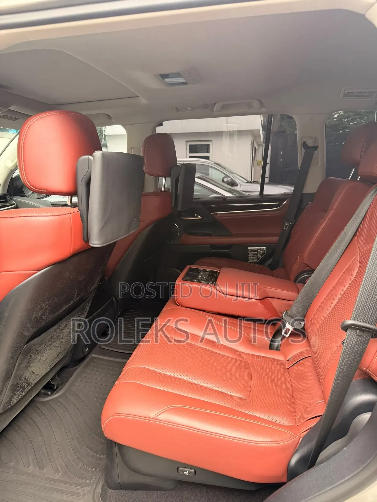 Lexus LX 570 AWD 2021 Gold
