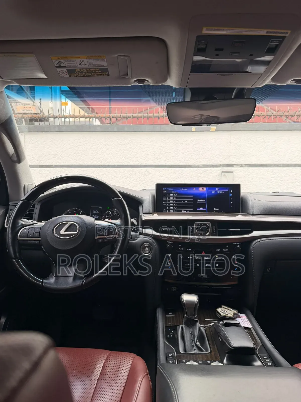 Lexus LX 570 AWD 2021 Gold