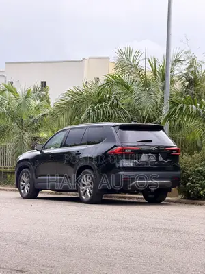 Toyota Grand Highlander Hybrid 2024 Black