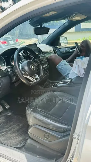 Mercedes-Benz GLE-Class 2016 White