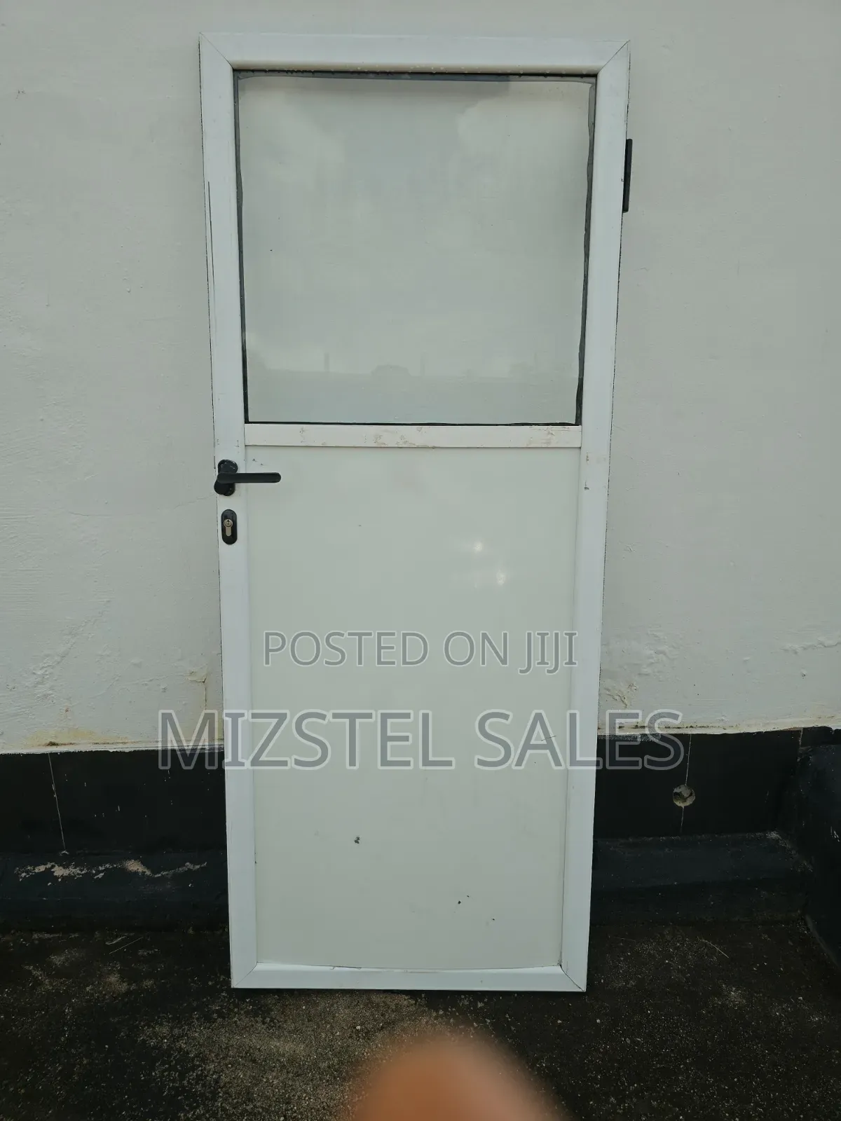 Almaco Glass Strong Door