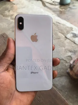 Apple iPhone X 64 GB White