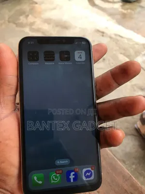 Apple iPhone X 64 GB White